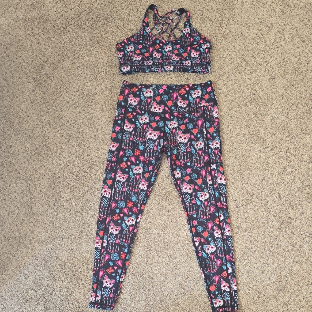 Constantly Varied Gear Spookitty Leggings And Butterfly Back Bra Large